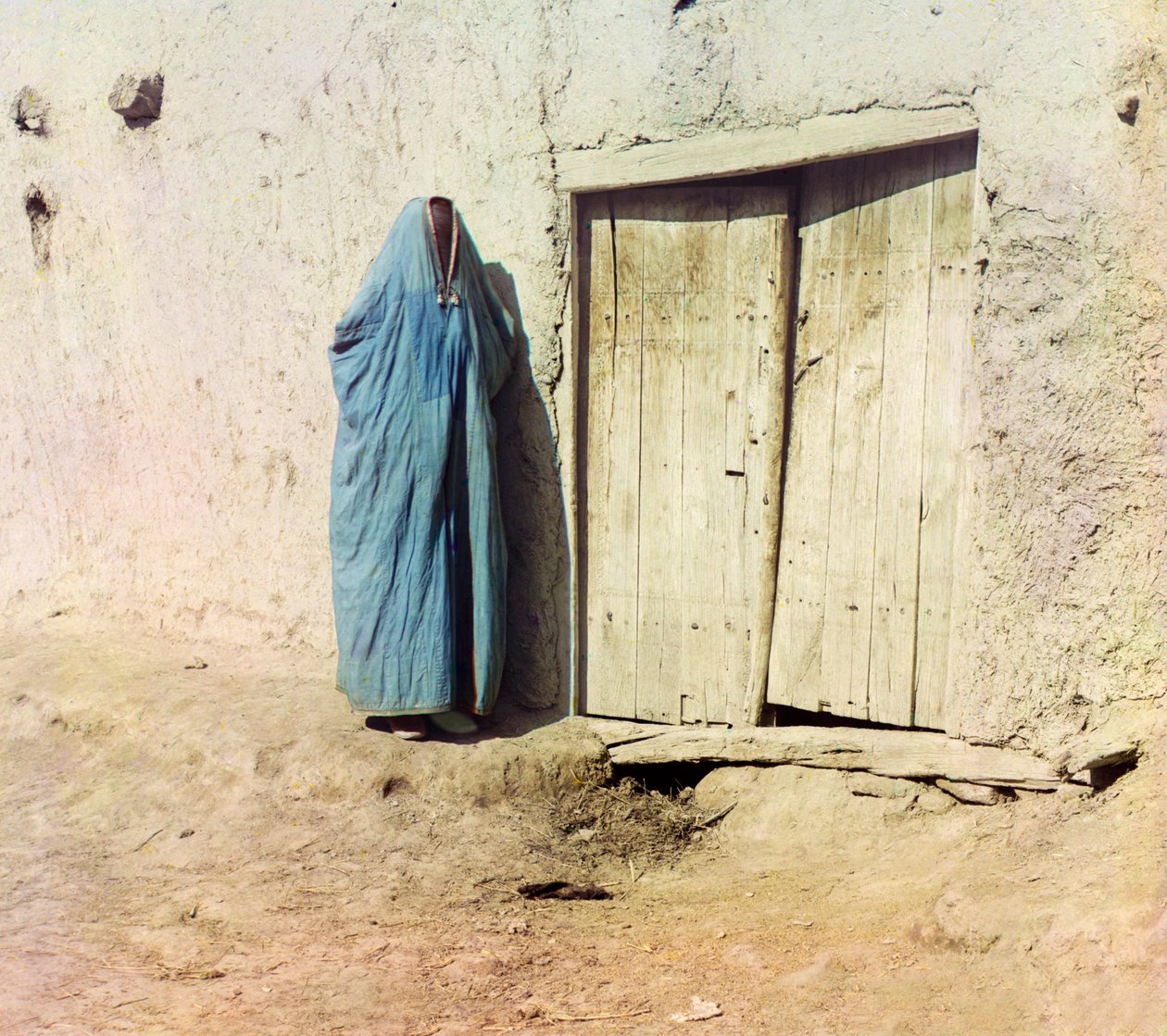 Uzbecká nebo Tádžická žena v burce, kolem roku 1910 (barevné foto) od Sergey Prokudin Gorsky