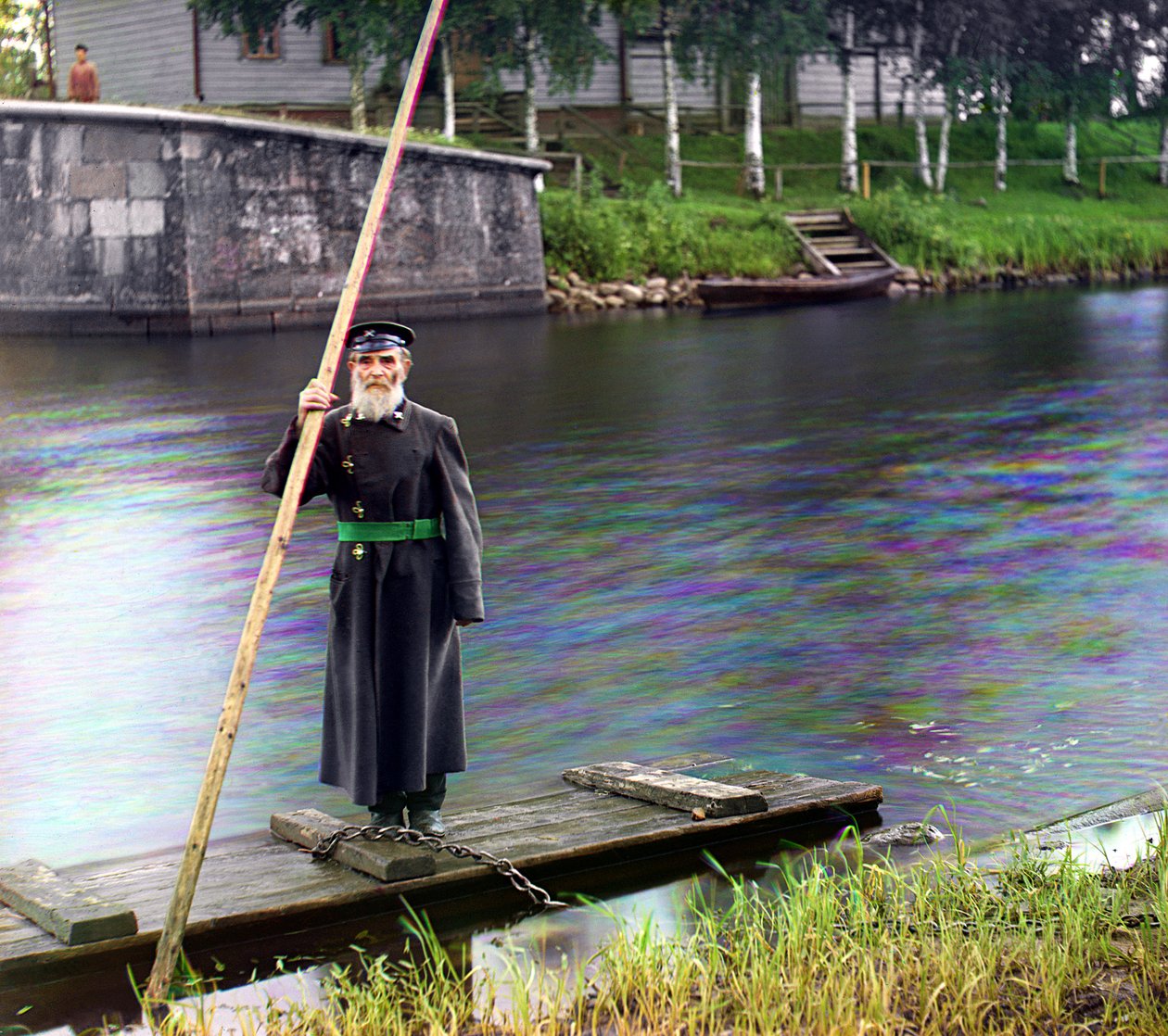 Pinkhus Karlinskii, osmdesát čtyři let: šedesát šest let služby, dozorce stavidla Černigov, Mariinskij kanál a říční systém, Ruská říše, 1909 od Sergey Prokudin Gorsky