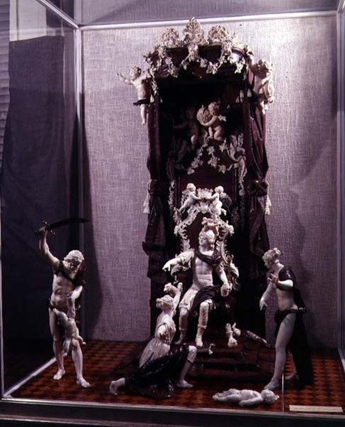 The Judgment of Solomon, vyrobený v Mnichově, kolem roku 1741 (slonovina, ořech a barevné sklo) od Simon Troger