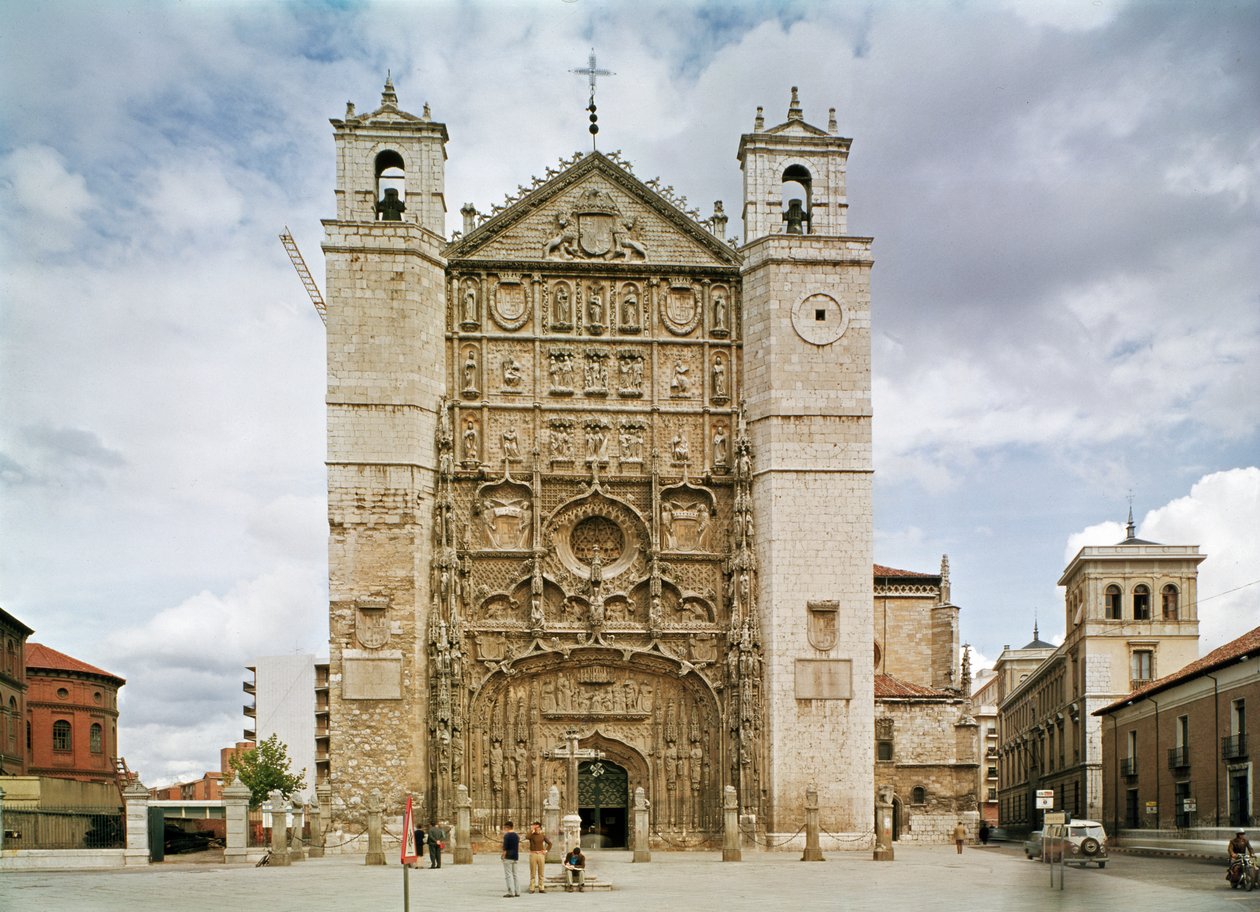 Vnější pohled na západní průčelí, 15.-17. století od Simon de Colonia