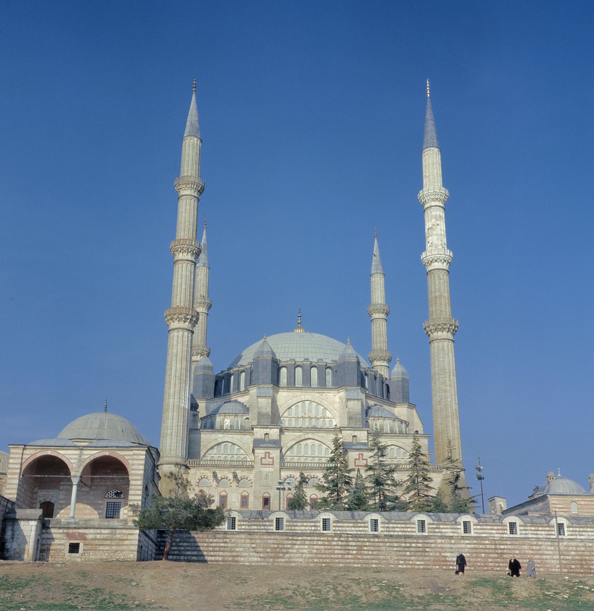 Pohled na osmanskou mešitu postavenou kolem roku 1569-75 od Sinan