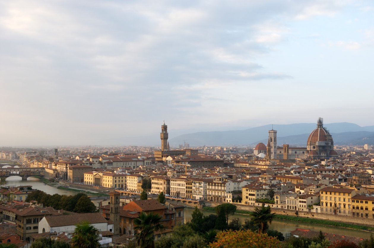 Itálie, Toskánsko, Florencie, výhled na město z Piazzele Michelangelo., 2022 (foto) od Sisse Brimberg