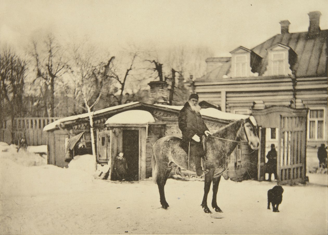 Ruský autor Lev Tolstoj na koni, Moskva, Rusko, 1900 od Sophia Andreevna Tolstaya