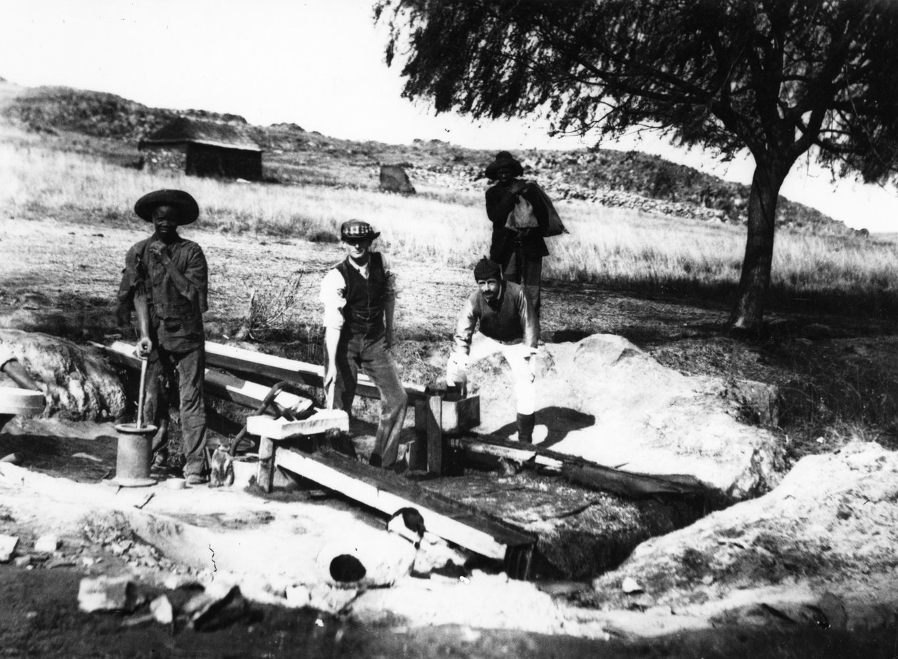 Panning Out v Johannesburgu, kolem roku 1900 od South African Photographer