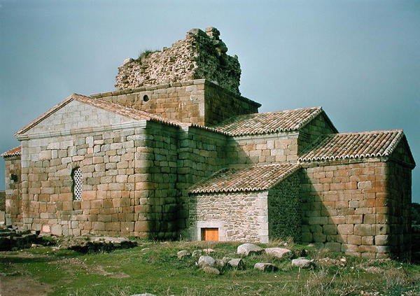 Pohled na jižní průčelí, postaveno cca 862-930 od Spanish School
