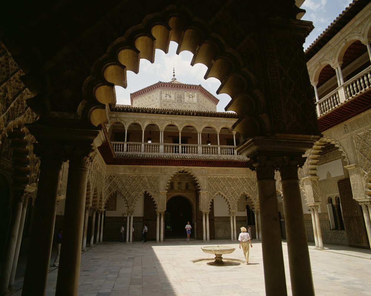 Patio v Real Alcazar od Spanish School