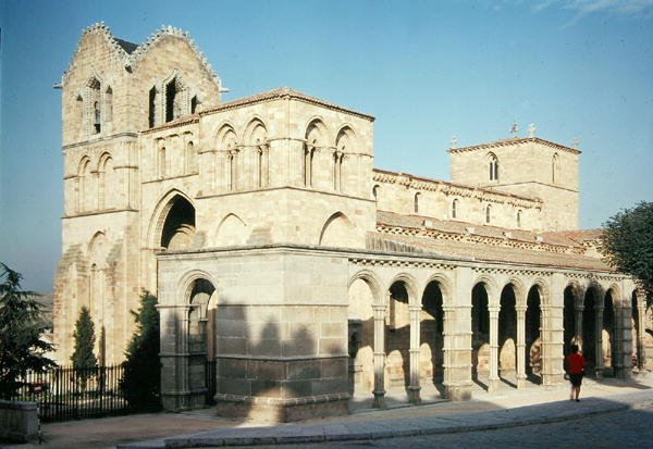 Kostel San Vicente založený v roce 1307 od Spanish School