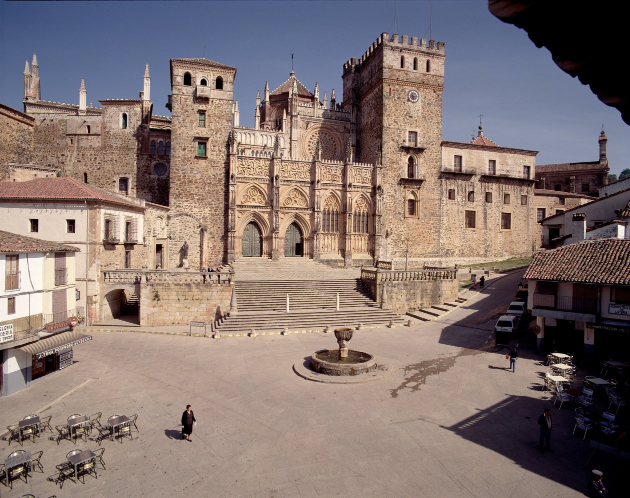 Klášter, 1340 od Spanish School