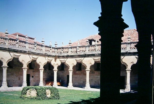 Pohled na Patio de las Escuelas Menores od Spanish School