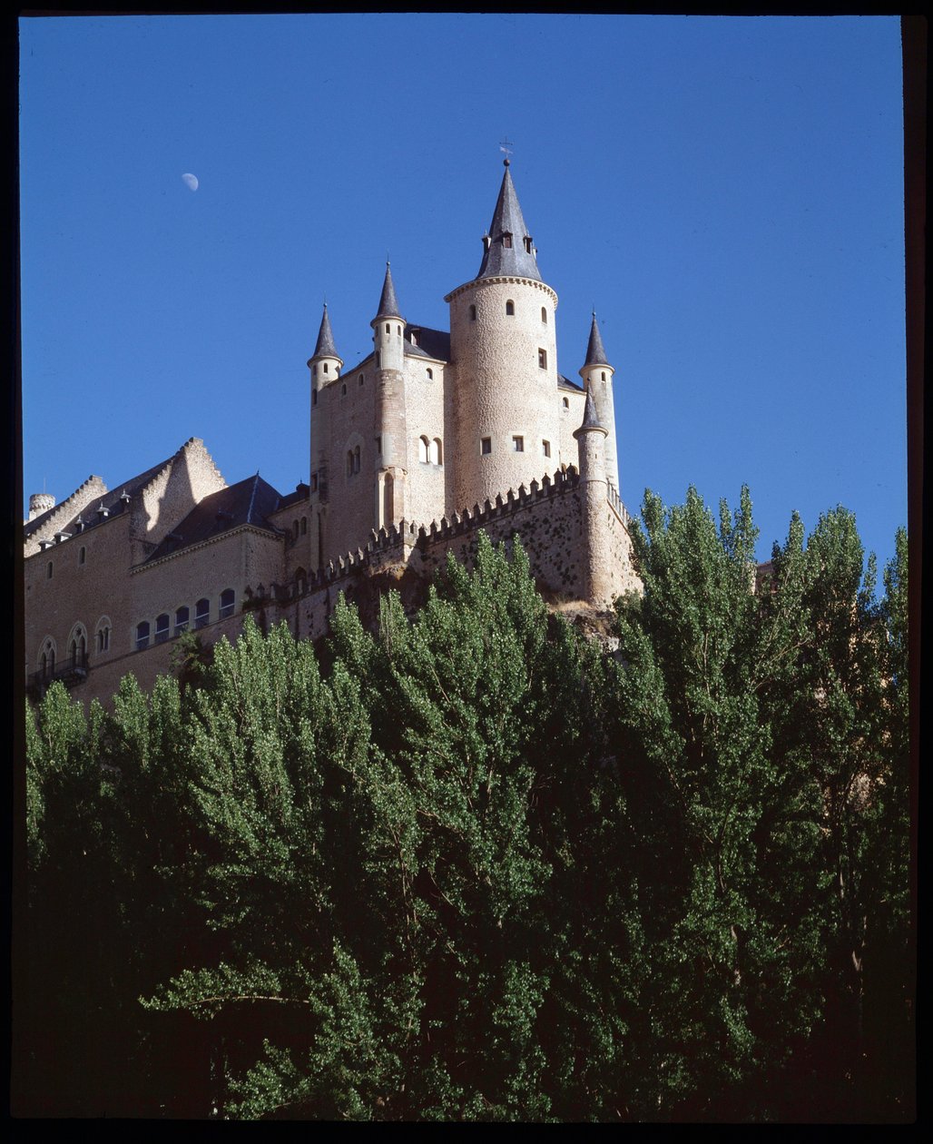 Pohled na alcazar od Spanish School