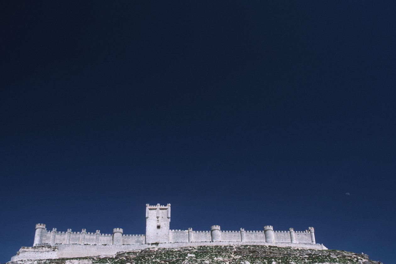 Pohled na hrad z údolí řeky Duero od Spanish School