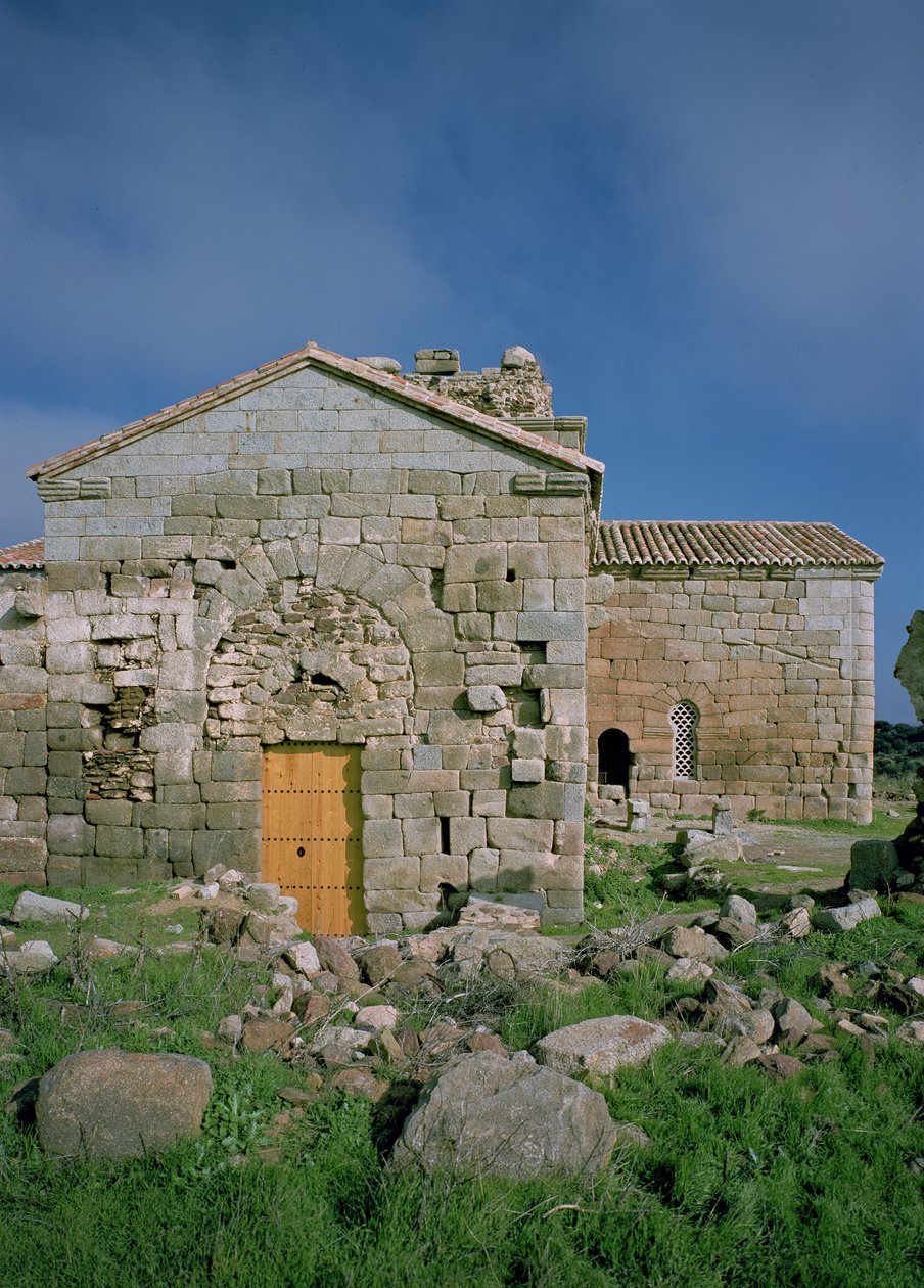 Pohled na západní průčelí, postaveno cca 862-930 od Spanish School