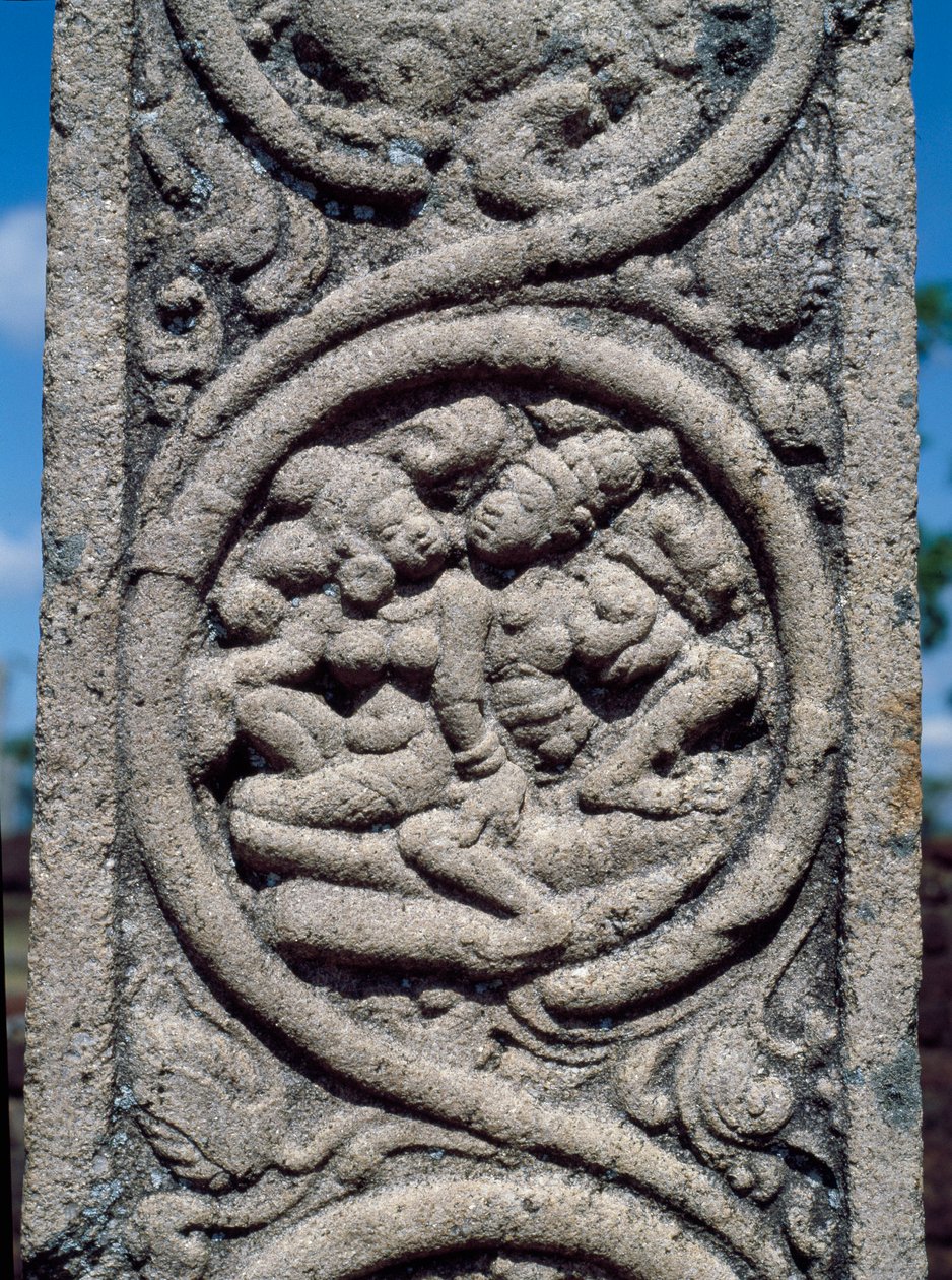 Reliéf sloupu buddhistického chrámu od Sri Lankan