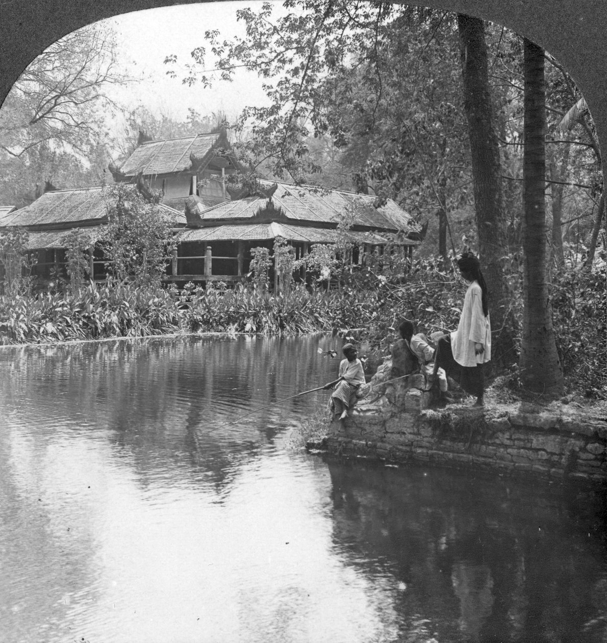 South Garden Palace ve Fort, Mandalay, Barma, 1908 od Stereo Travel Co