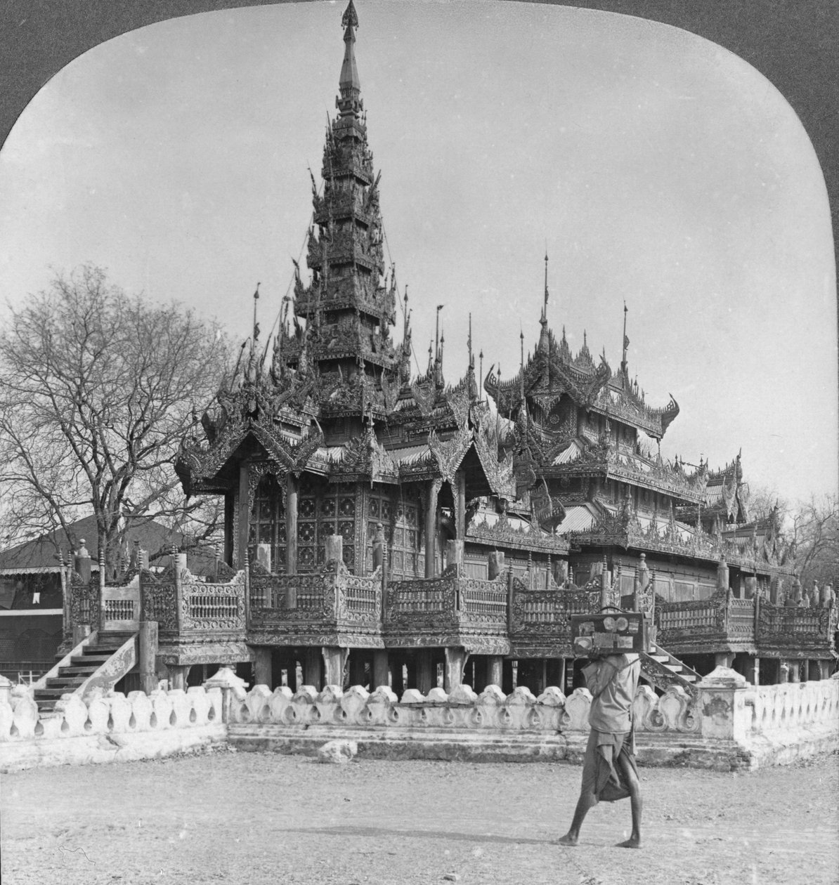 Škola krále Thibawa ve Fort, Mandalay, Barma, 1908 od Stereo Travel Co
