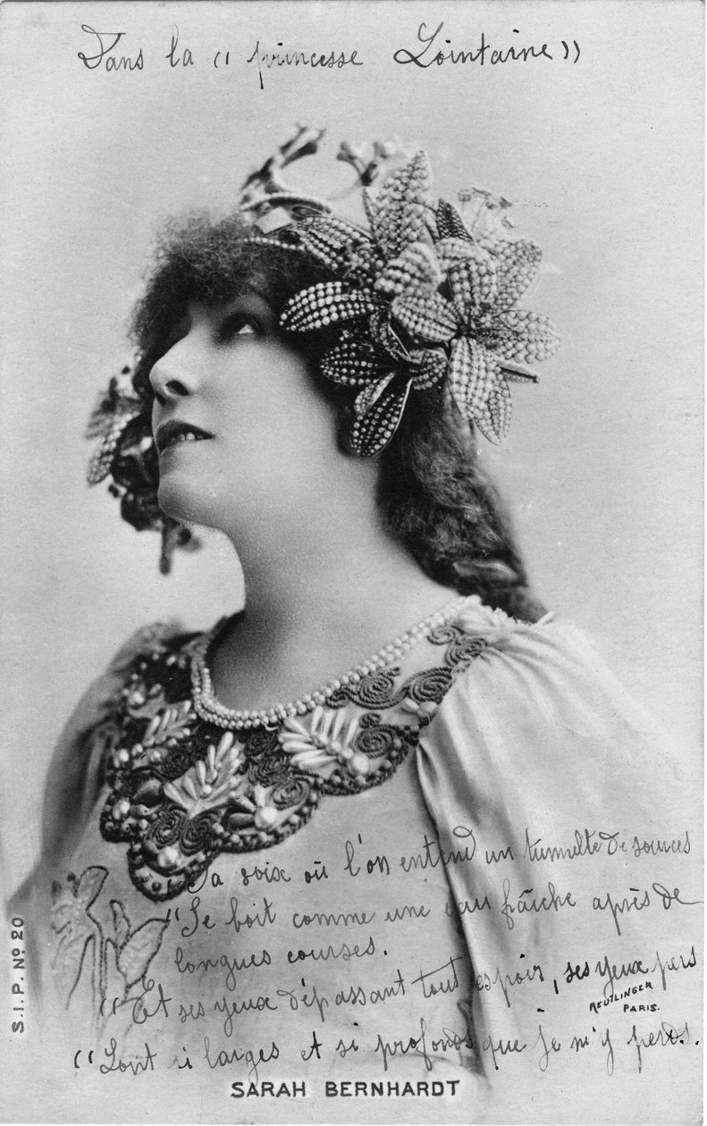 Henriette Rosine Bernard aka Sarah Bernhardt (1844-1923) v roli „Vzdálené princezny“, hra Edmonda Rostanda (č/b foto) od Studio Reutlinger