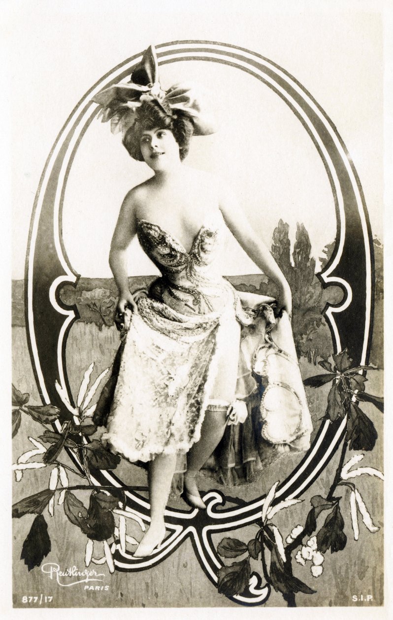 Otázka: Marcelle Yrven, francouzská herečka - Divadla: Palais Royal, Folies Dramatiques, Paříž - Abeceda na pohlednici od Studio Reutlinger