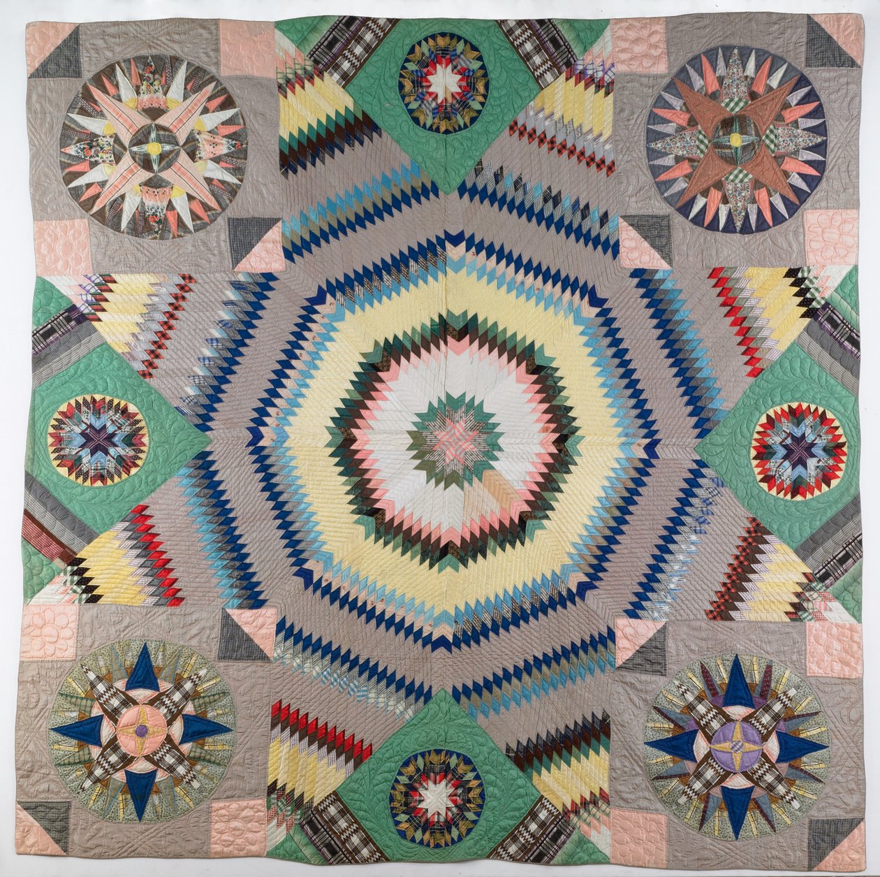 Pieced quillt od Susan F. Wyman