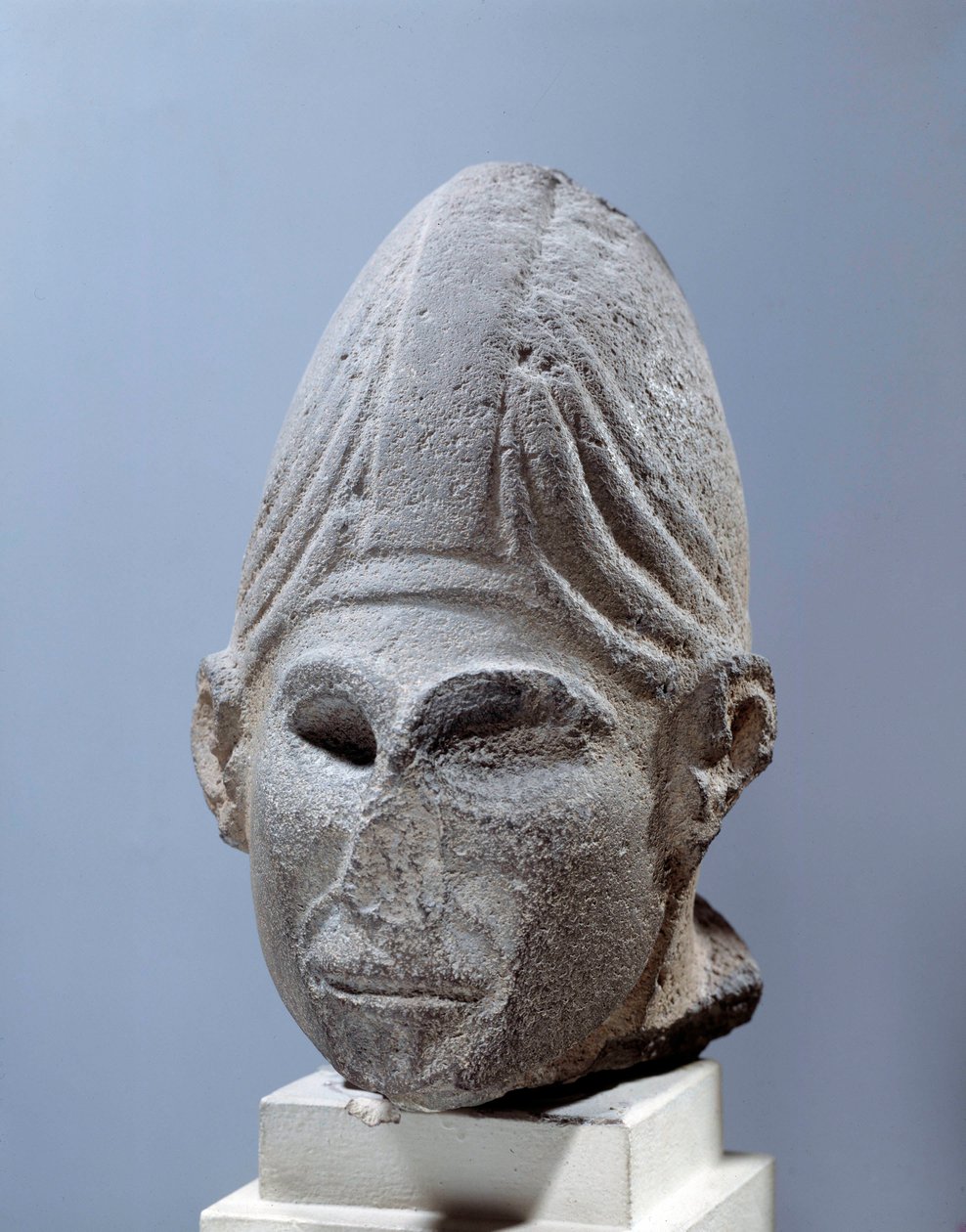 Východní starověk: hlava syrského boha. přibližně 2500 př.nl. ze syrského Djabboulu. Paříž, muzeum Louvre od Syrian Syrian