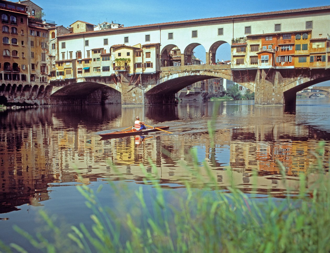 Ponte Vecchio, postavený v roce 1345 od Taddeo Gaddi