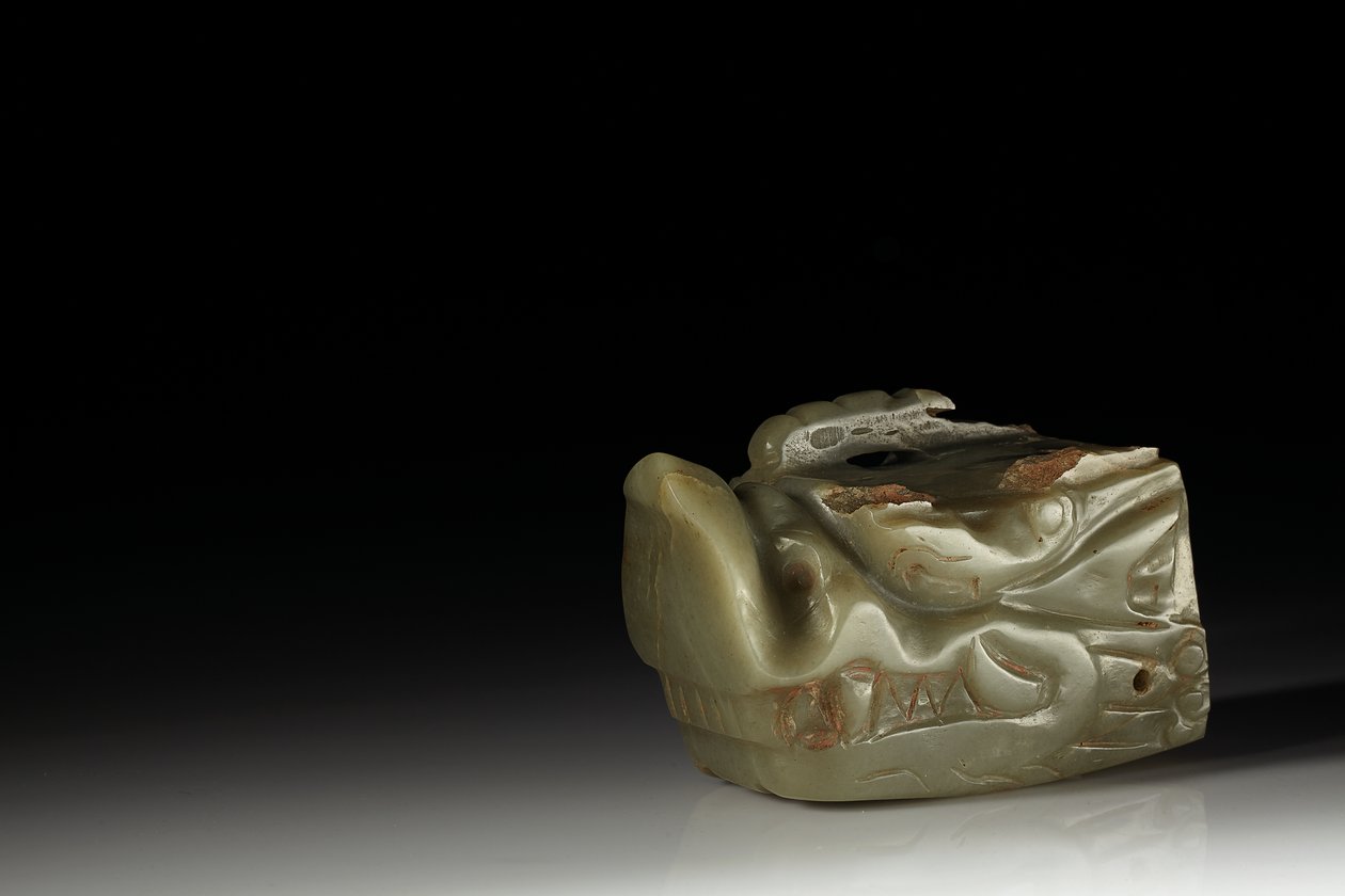 Junkunc Jade Dragon Head (nefrit) od Tang Dynasty Chinese School