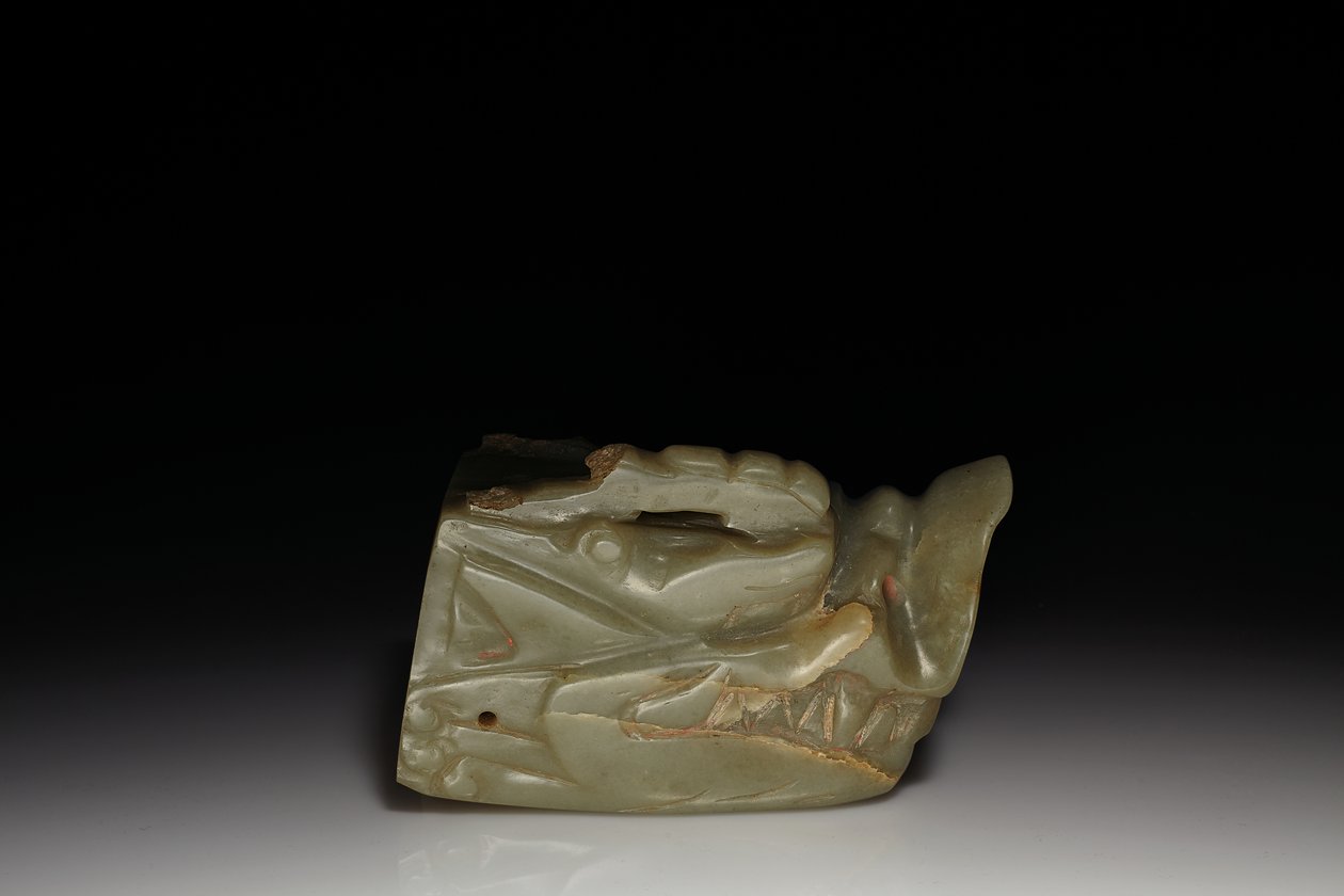 Junkunc Jade Dragon Head (nefrit) od Tang Dynasty Chinese School
