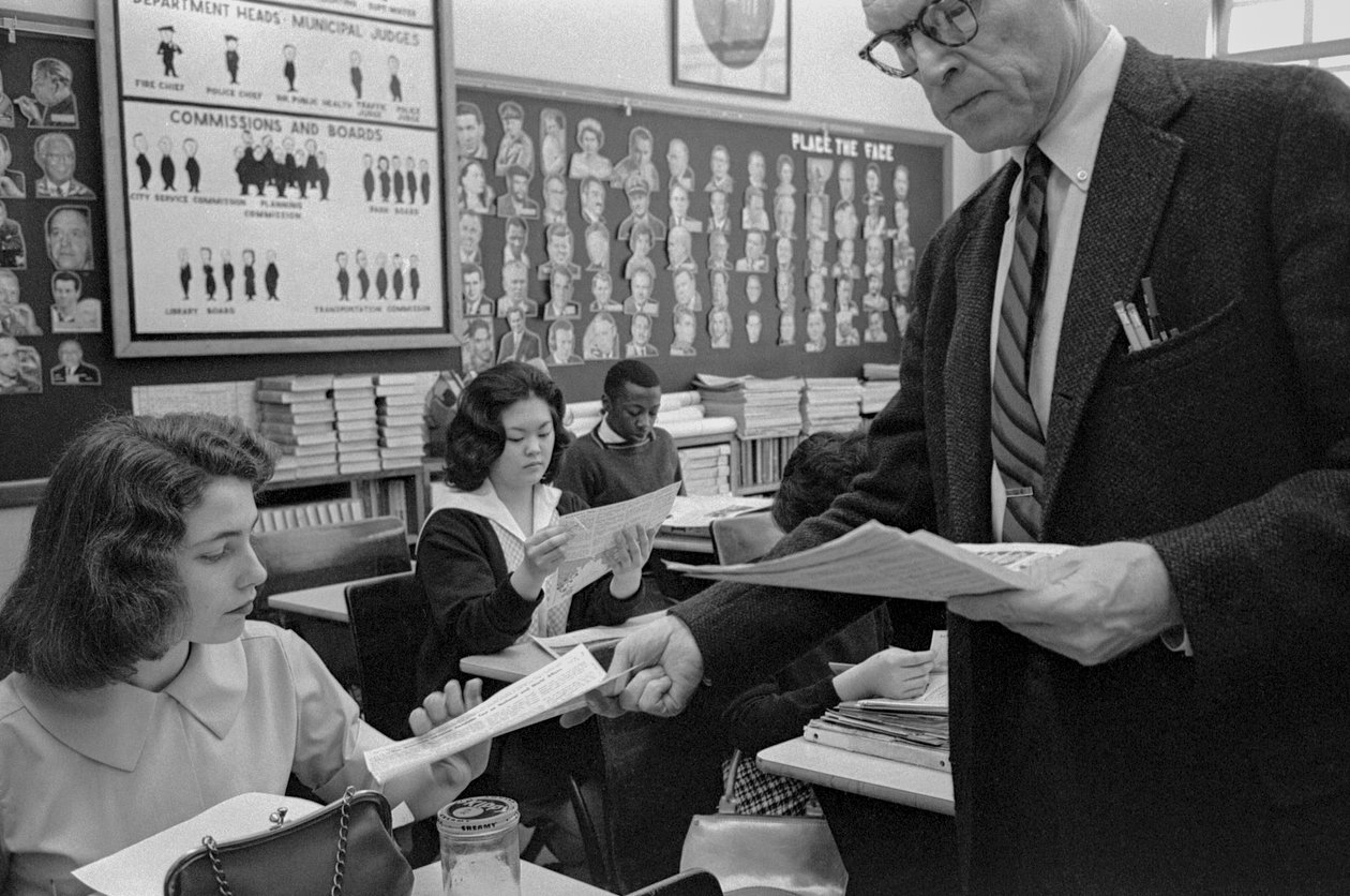Střední škola Jamese A. Garfielda, městská veřejná škola v Seattlu ve státě Washington, 1960 (foto) od Ted Spiegel