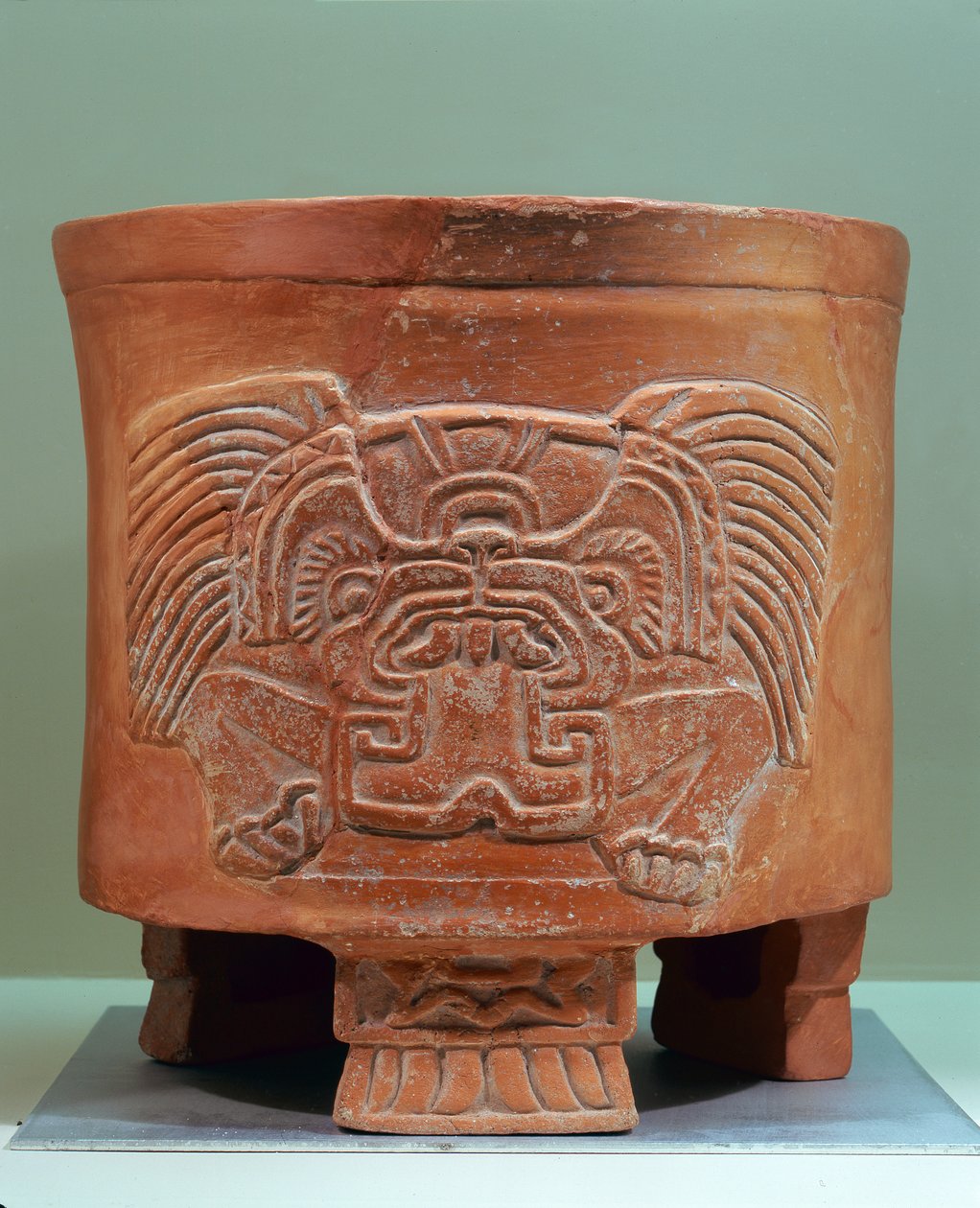 Stativová váza, pozdní Xolalpan, 550-650 (kamenina) od Teotihuacan