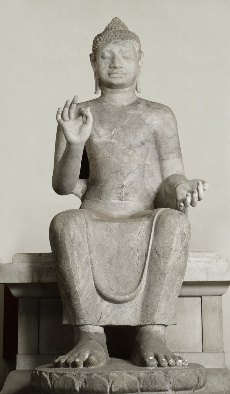 Obří Buddha, škola Davaravati od Thai School