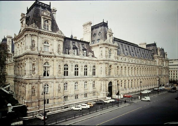 Zadní průčelí hotelu de Ville, postaveného v letech 1873-82 od Theodore and Deperthes Ballu