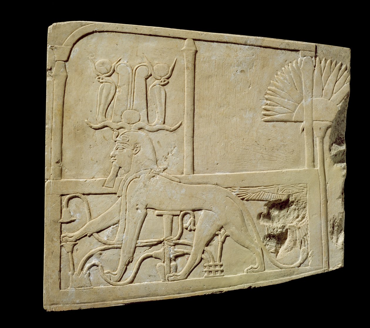 Reliéf zobrazující kráčející sfingu, 1069–715 př. n. l. (vápenec se stopami omítky a pigmentu) od Third Intermediate Period Egyptian