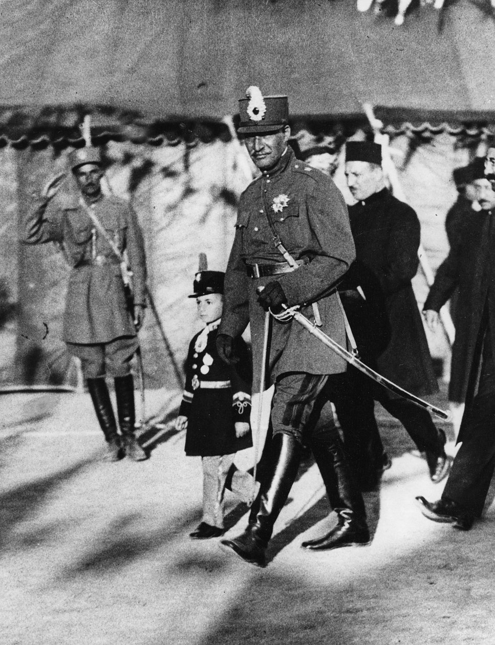 Perský šáh Pahlaví se svým synem korunním princem, duben 1926 od Thomas E. and Horace Grant Grant