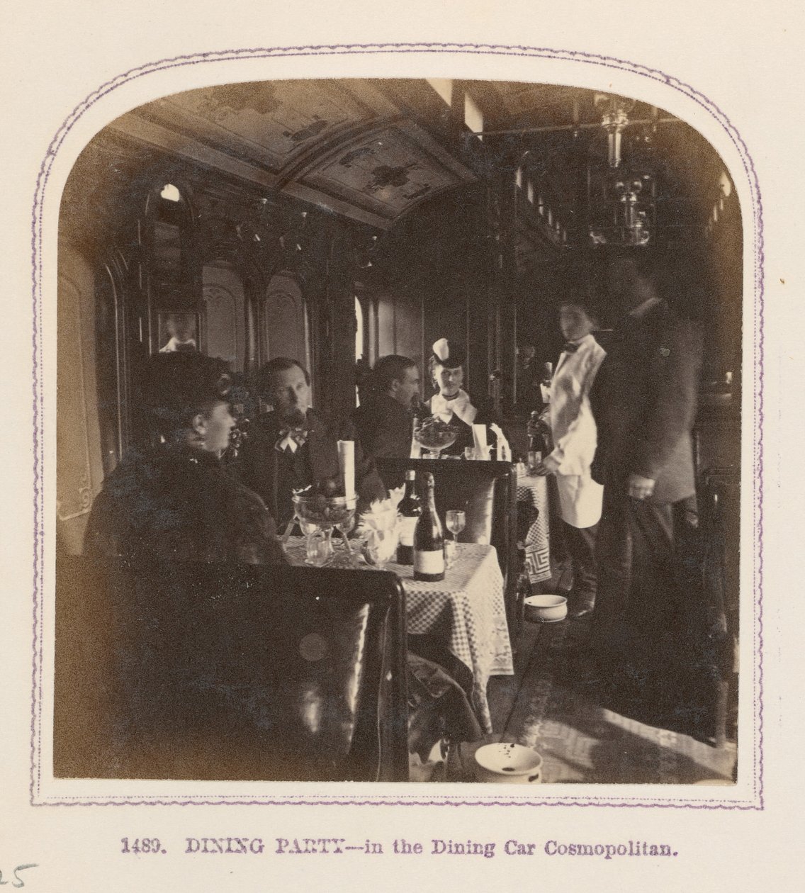 Večeře - v jídelním voze Cosmopolitan od Thomas Houseworth