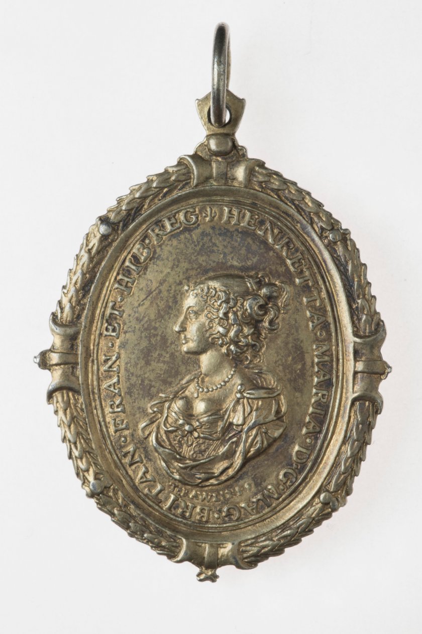 Odznak příznivce Karla I. a Henrietty Marie, kolem roku 1649 (stříbrně zlacený) od Thomas Rawlins