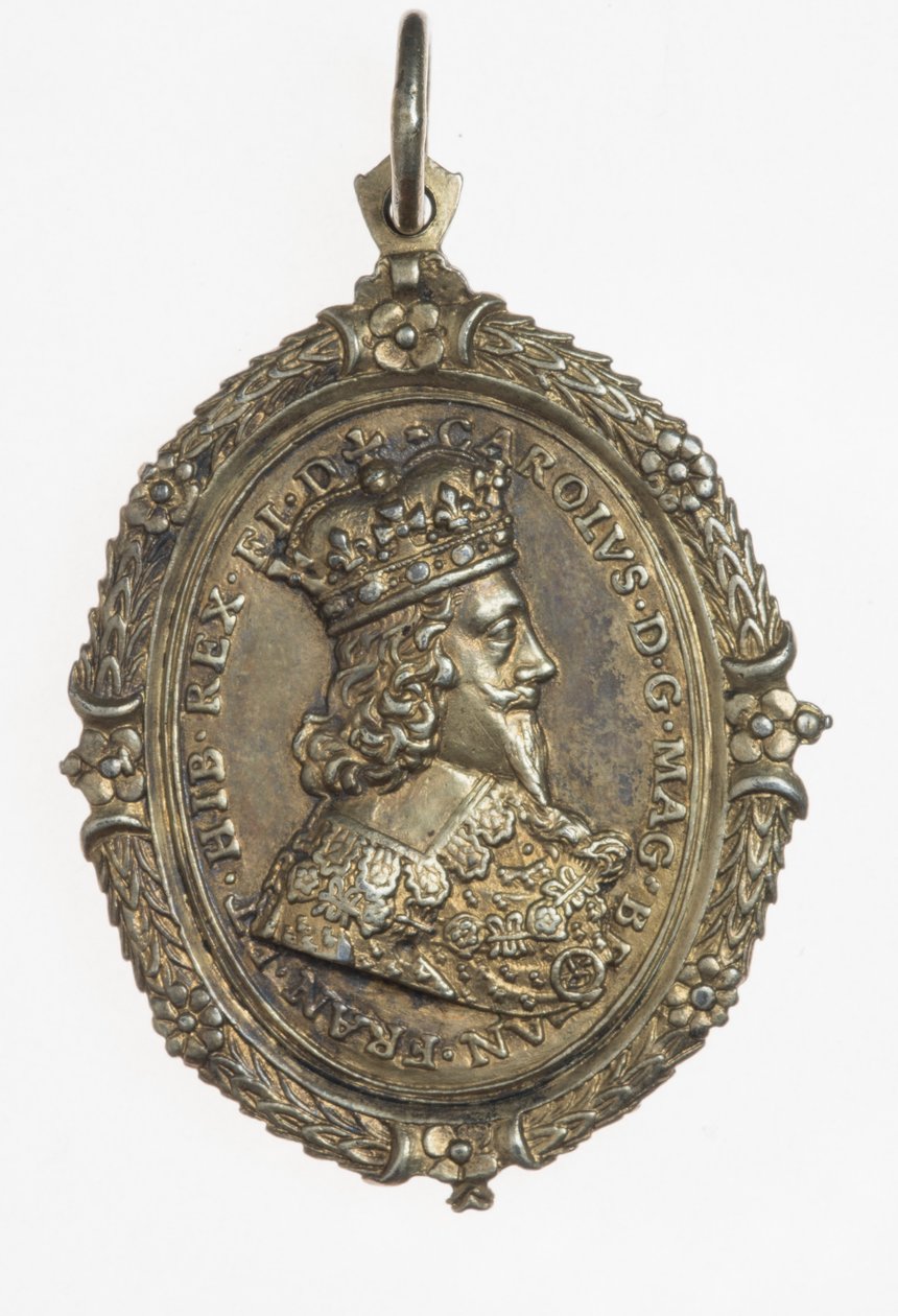 Odznak příznivců Karla I. a Henriety Marie, kolem roku 1649 (stříbrně zlacený) od Thomas Rawlins