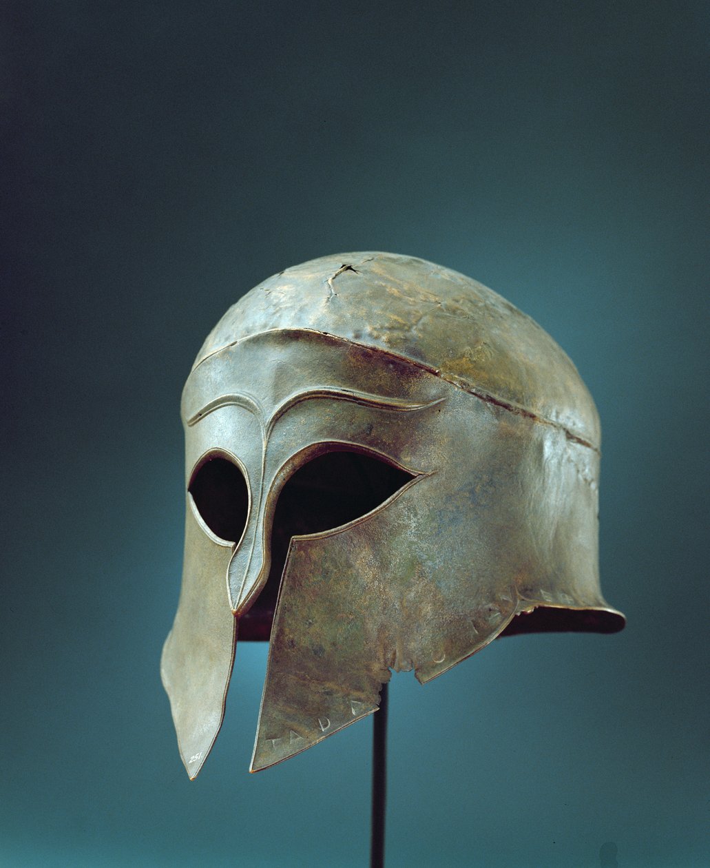 Přilba korintského stylu (bronz) od Thracian