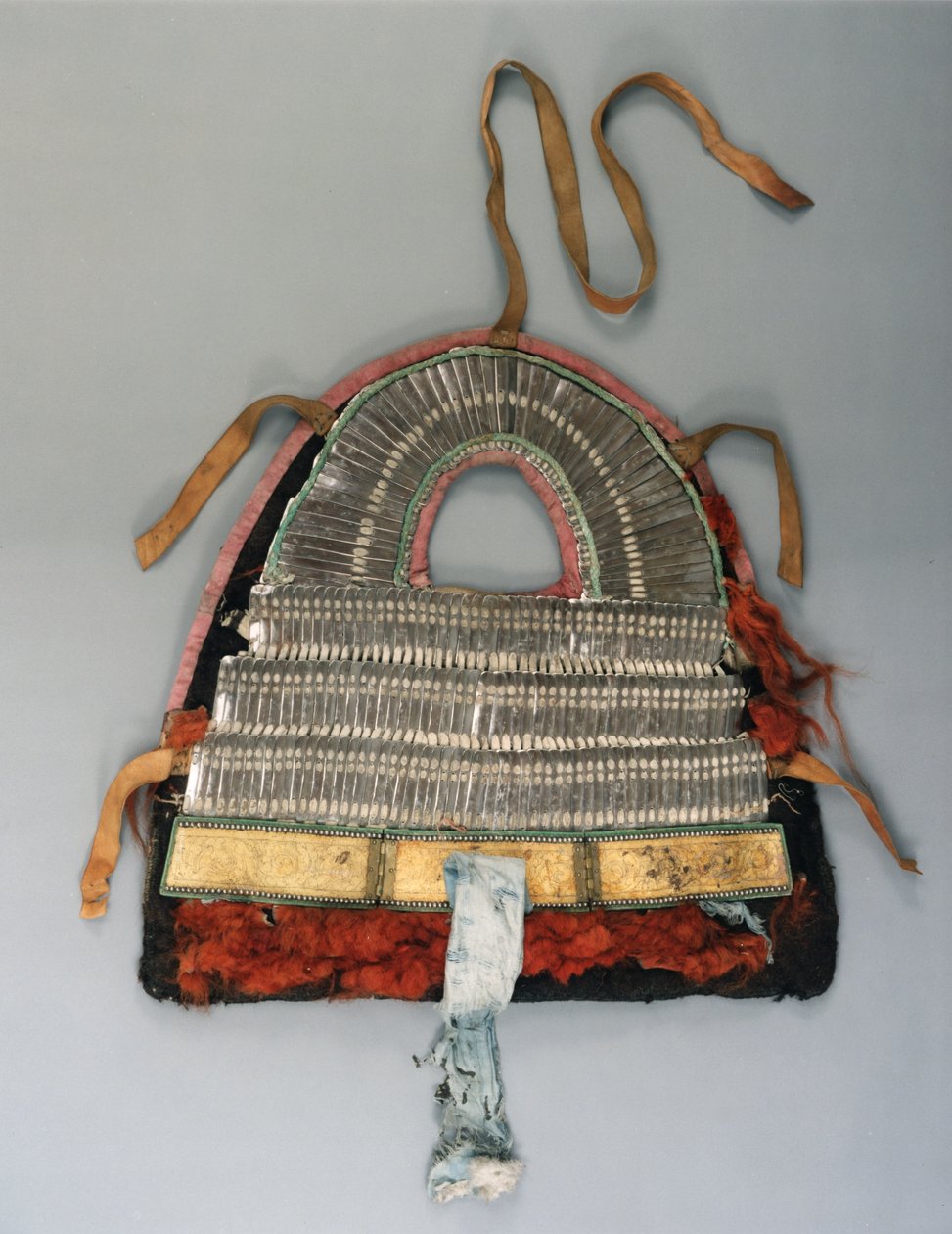 Koňské brnění na zádi (ocel, kůže a látka) od Tibetan School