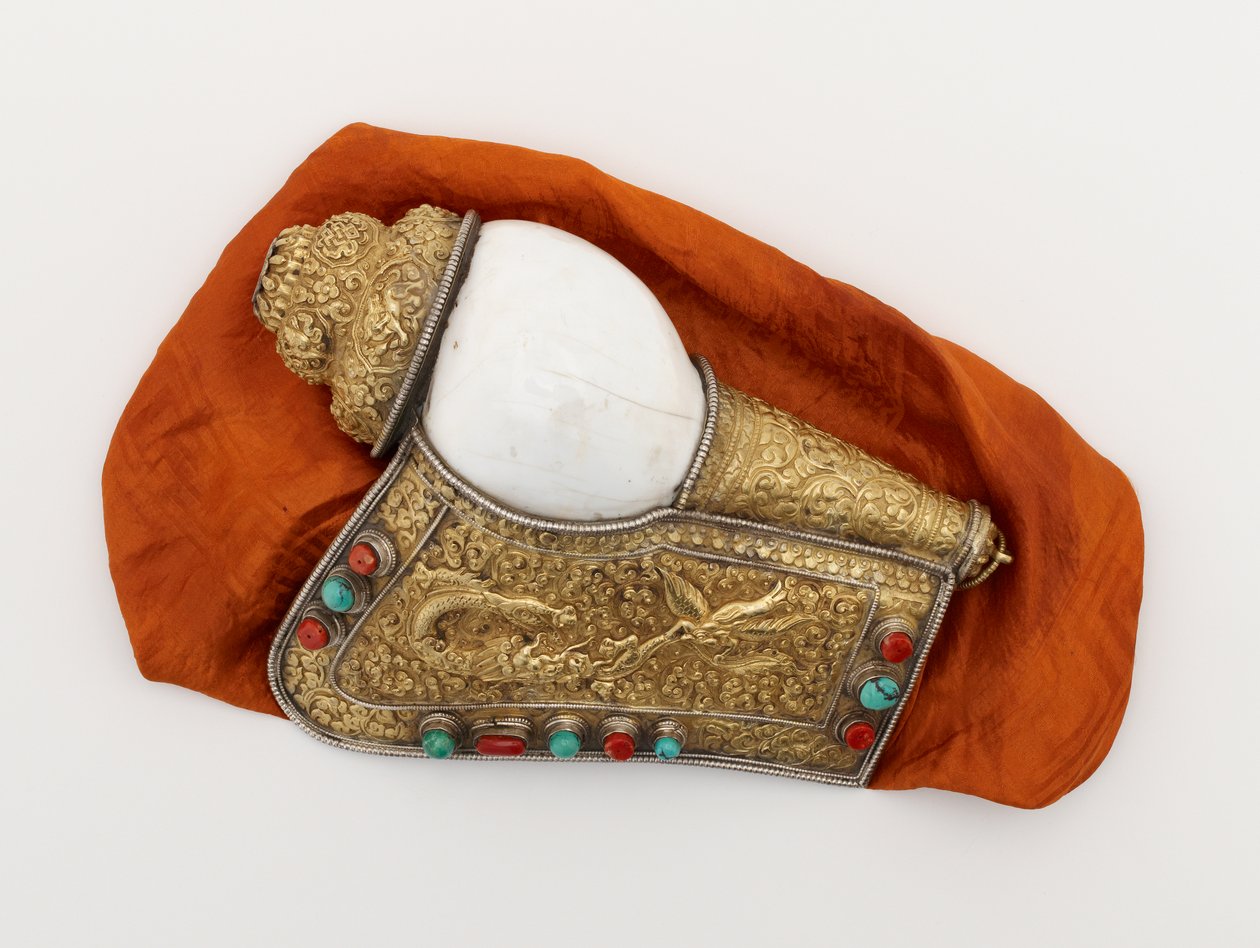 Pár rohů lastury (dung-kar) od Tibetan School