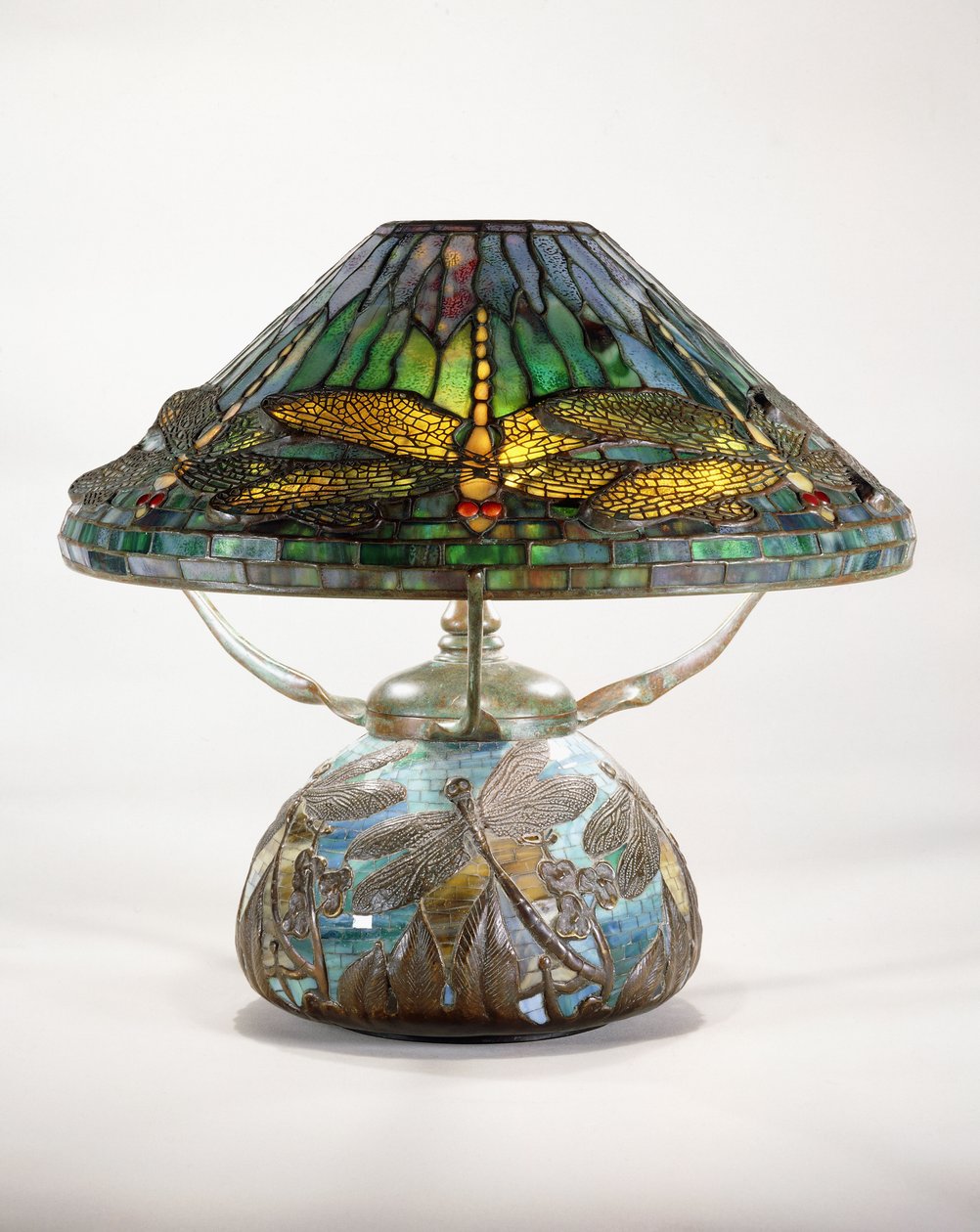 Stolní lampa s vážkou Tiffany Studios od Tiffany and Company