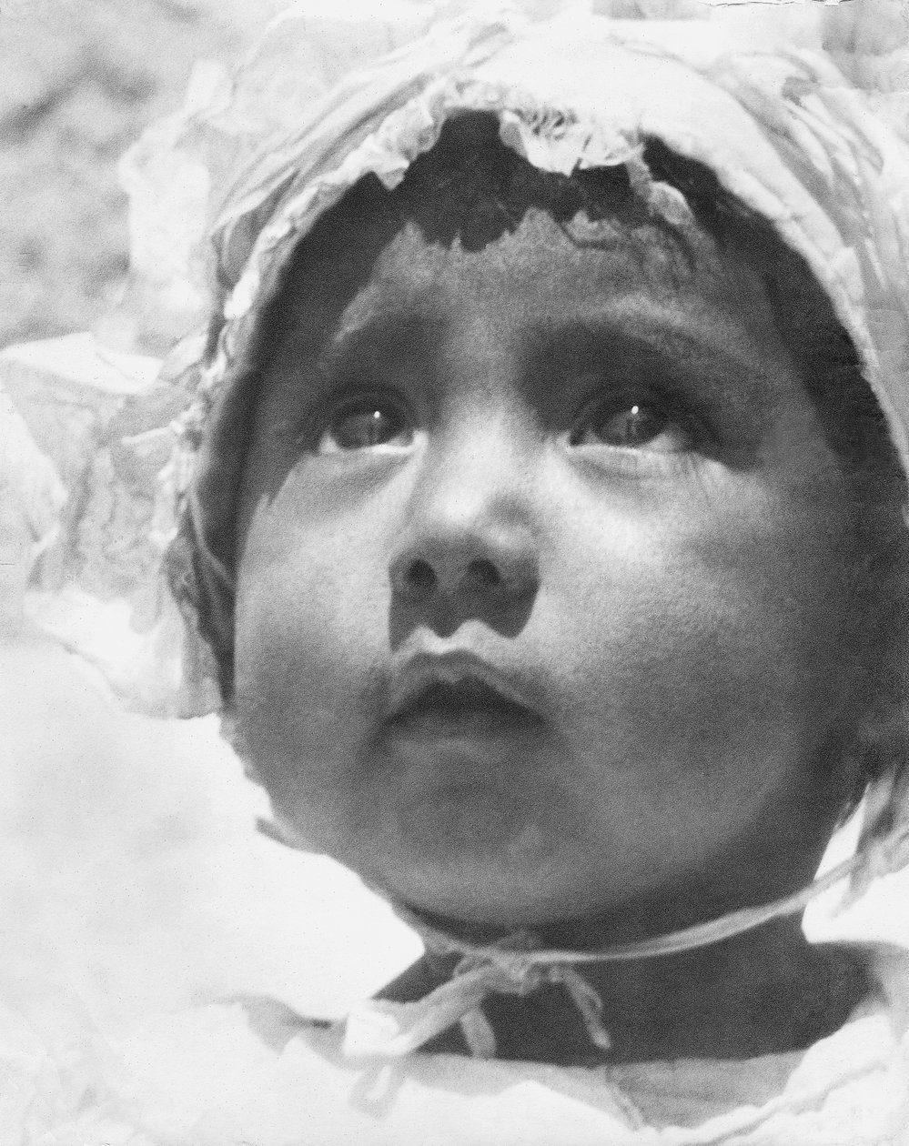Lupe Rivera Marin, první dcera Diega Rivery a Lupe Marin, Mexico City, 1924 od Tina Modotti