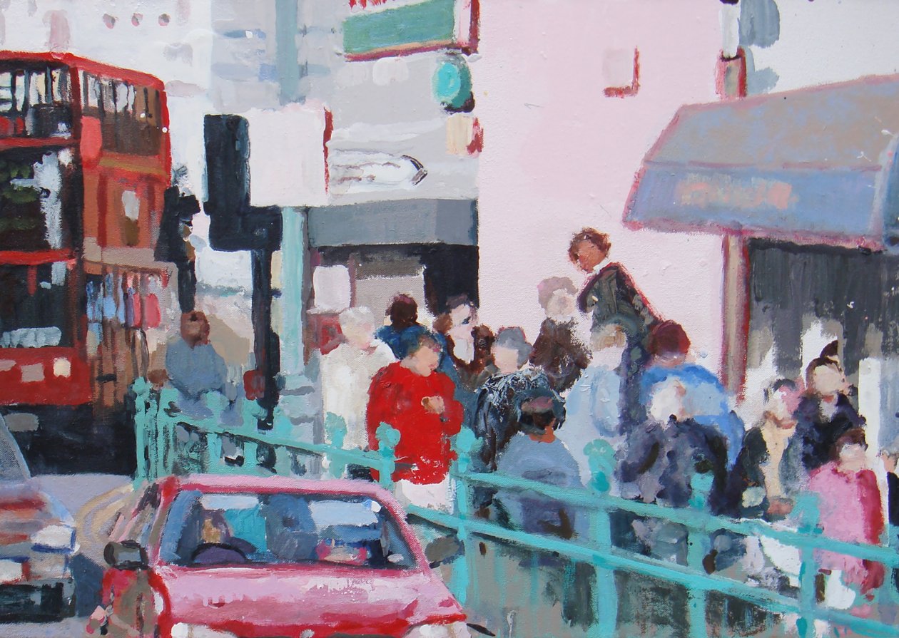 Přeplněný chodník, 2007 (olej na plátně) od Trevor Burgess