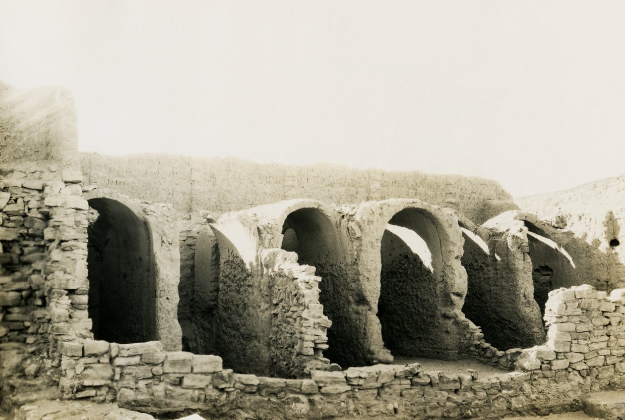 Interiér kláštera svatého Simeona, budovy 311-36, Asuán, Egypt, fotografie Ugo Monneret de Villard od Ugo Monneret de Villard
