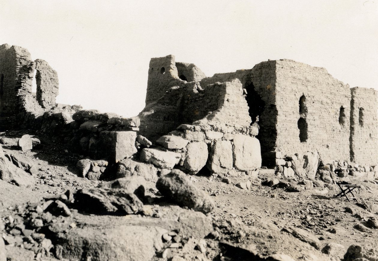 Ruiny na ostrově Bigeh, Egypt, fotografie Ugo Monneret de Villard od Ugo Monneret de Villard