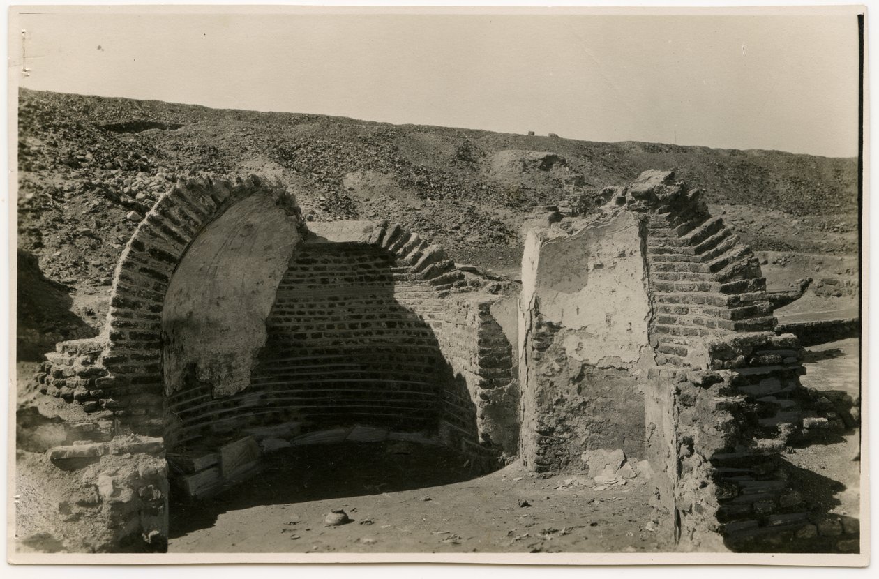 Trojlodní budova, al-Fustát, Egypt, fotografie Ugo Monneret de Villard od Ugo Monneret de Villard