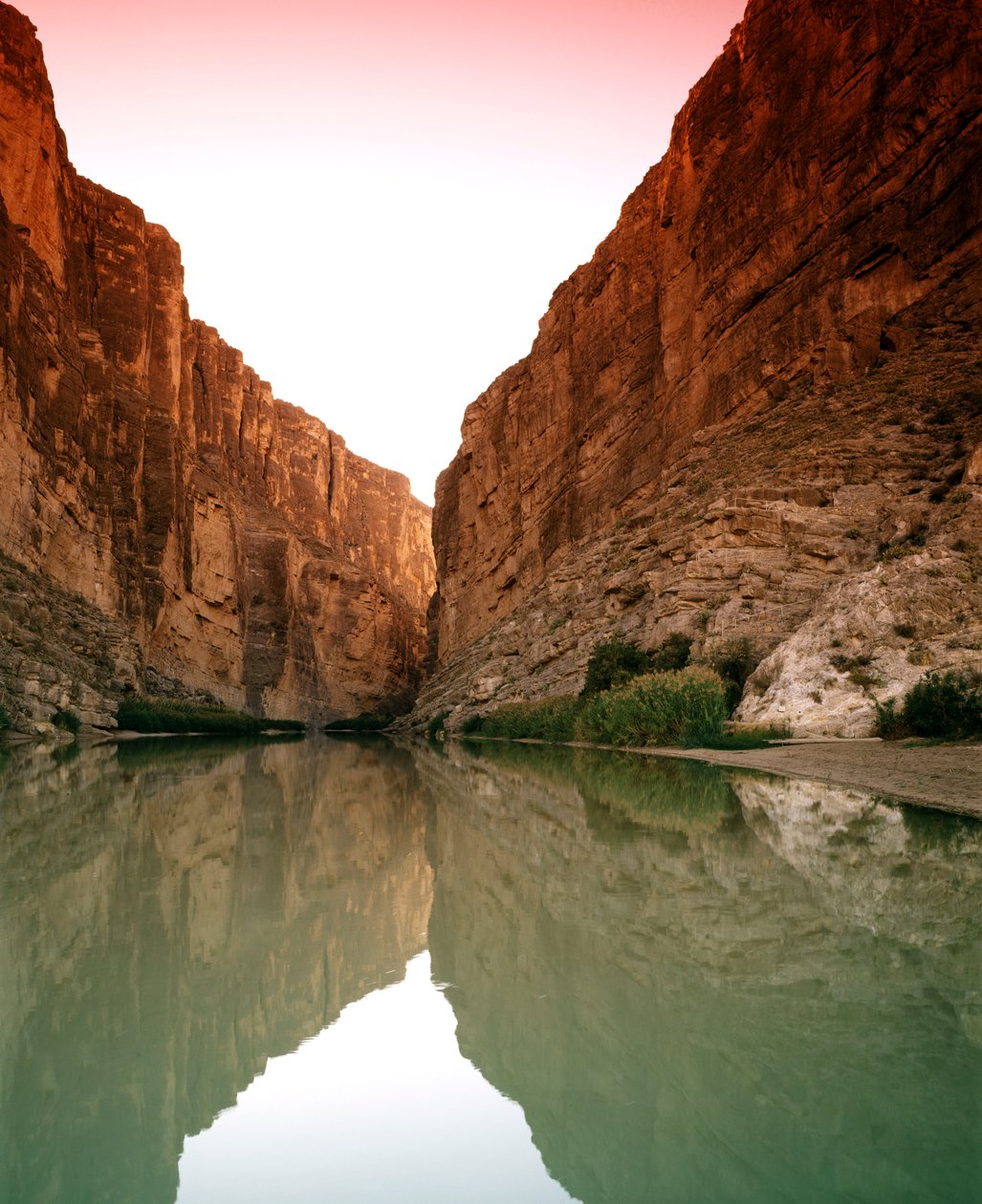 Bluffy nad Rio Grande v národním parku Big Bend, Texas od Unbekannt Unbekannt