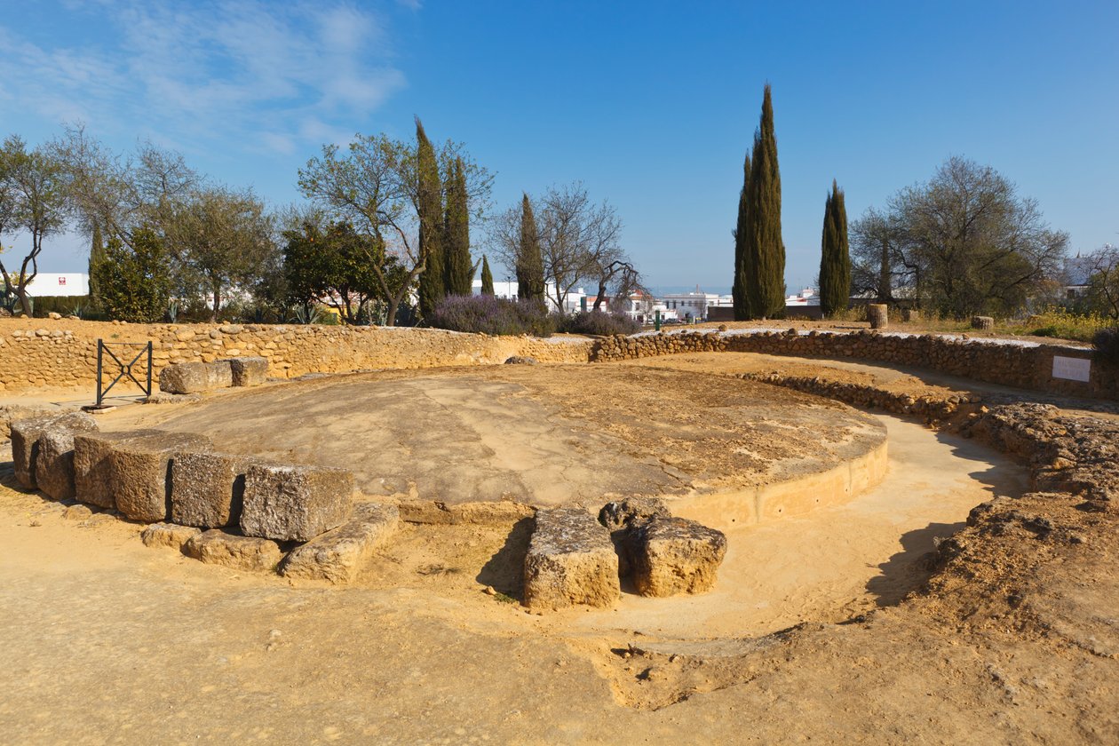 Kruhové mauzoleum v římské nekropoli archeologického komplexu, Carmona, provincie Seville, Španělsko. od Unbekannt Unbekannt