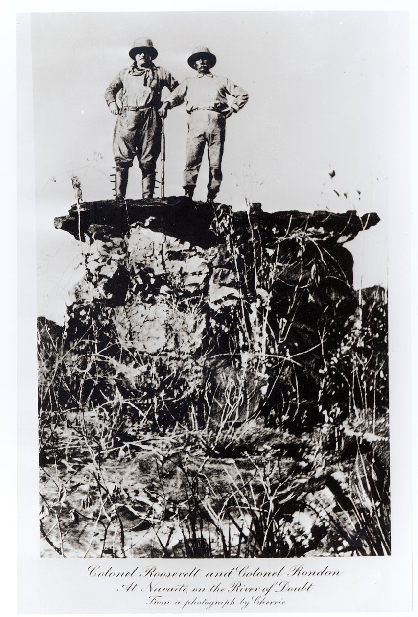 Plukovník Roosevelt a plukovník Rondon v Navaite na řece pochybností, z fotografie Cherrie, 1898 (typ Woodbury) od Unbekannt Unbekannt