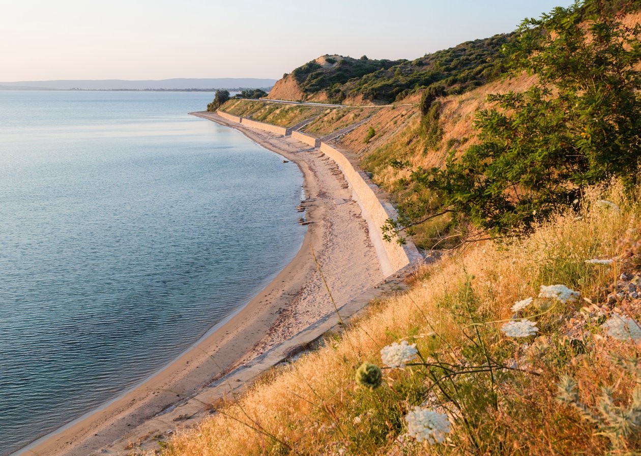 Pláž v Anzac Cove, při pohledu na sever od Unbekannt Unbekannt
