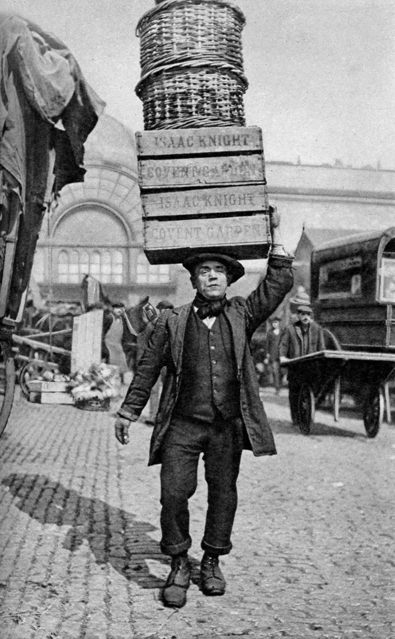 Vrátný na trhu Covent Garden, Londýn, c1922 od Unbekannt