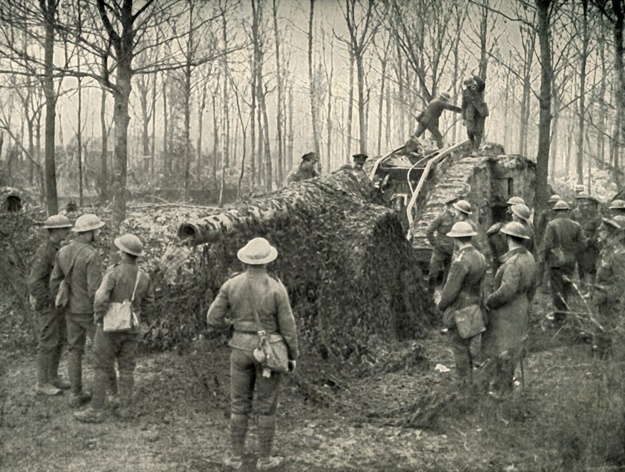 Landship přinášející pod kamufláží německé námořní dělo ráže 5,9, 1919. od Unbekannt